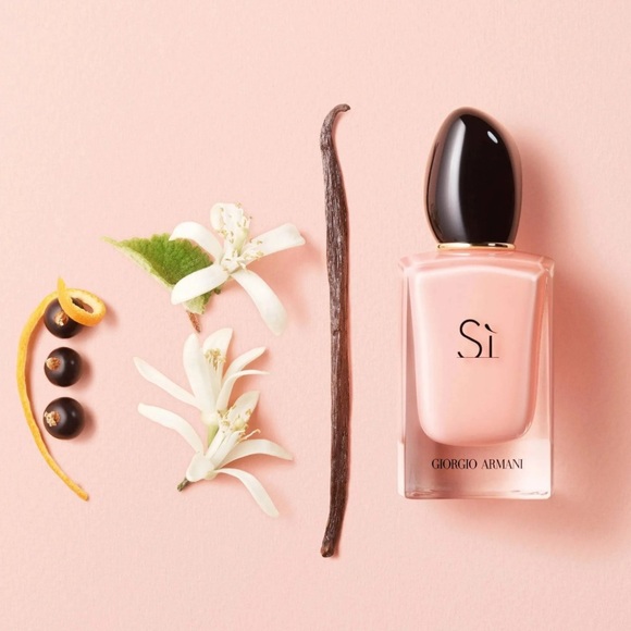 Sì Eau de Parfum by Giorgio Armani ‼️FINAL PRICE‼️ - Picture 1 of 11